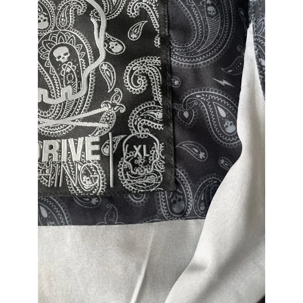 The Drive Clothing Men’s XL Skull Paisley Short Sleeve Button Up Shirt Black